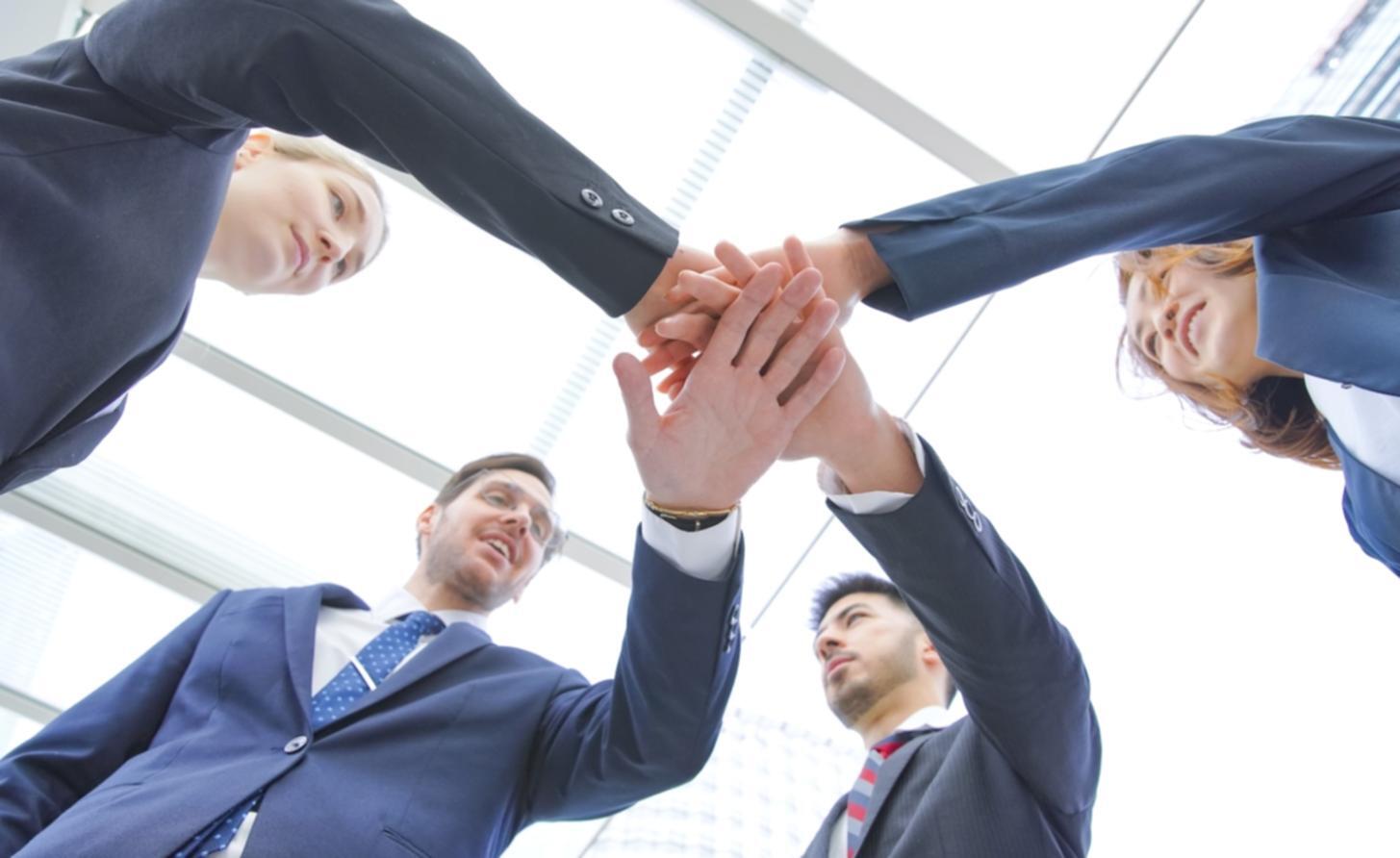 Moderne digitale Workspace-Umgebung für effektive Online-Seminare